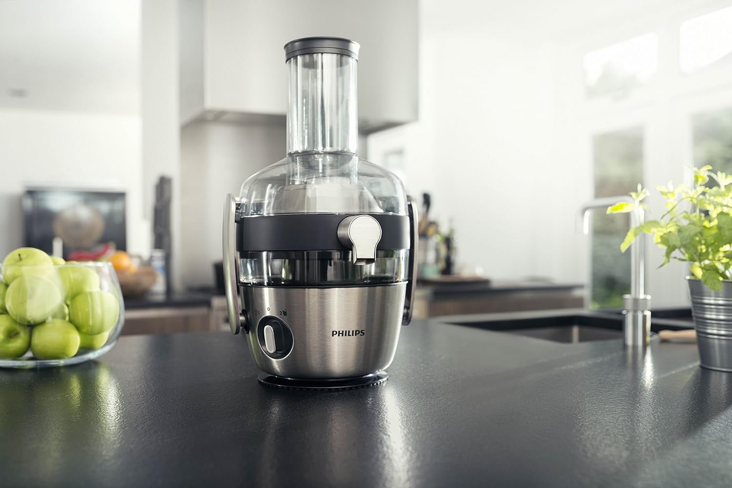 Philips 1200W Avance Collection Juicer, Black, 1Liters, HR1922/21, 2 Years Warranty – UAE Version